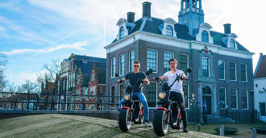 Volendam: E-Scooter Rental - Transport Quality and the Kind of Staff Help That Makes This Easier