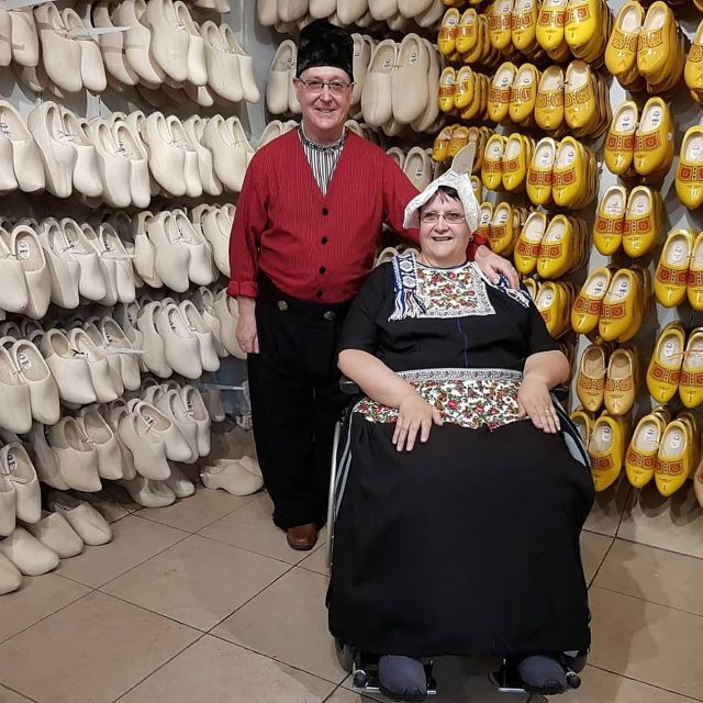 Volendam: Traditional Costume Photo with Cheese & Clog Tour - Price and timing: is $11 good value for this 1-hour stop?