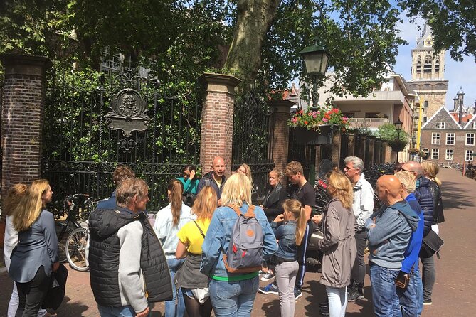 Walking Tour of Delft - The City of Orange and Blue - Why the church looks lopsided, and what it signals