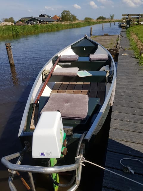 Whisperboat rental in beautiful area close to Amsterdam - Getting There and Parking Near Broek in Waterland