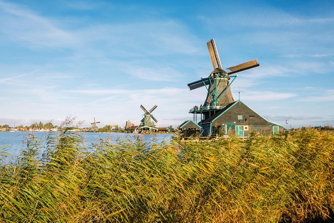 Windmill Tour from Amsterdam, Including Volendam & Marken - A Half-Day That Lets You Trade Amsterdam for Classic Dutch Icons
