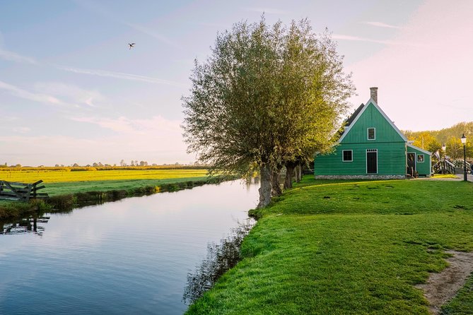 Windmill Tour from Amsterdam, Including Volendam & Marken - Pace, Crowds, and How to Get Better Photos Without Losing the Day