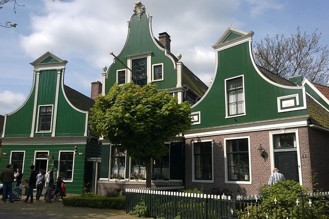 Zaanse Schans and Volendam Private Tour from Amsterdam - Private Guide Value: When $300 Makes Sense and When It Does Not