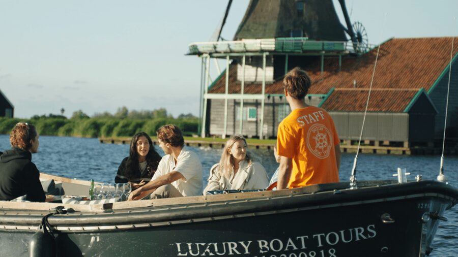 Zaanse Schans: Cruise UNESCO Windmills Village + Live Guide - Stop-by-stop: how the route gives you the full windmill picture