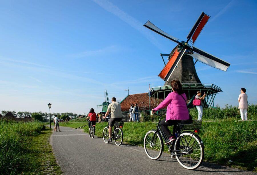 Zaanse Schans: Windmill & Museum Entry Ticket w/ Audio Guide - Strolling the historic village, houses, and the trades you notice