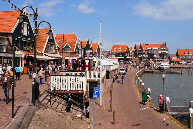Zaanse Schans Windmills and Volendam Small-Group Tour from Amsterdam - Stop 1: Zaanse Schans Windmill Village and a Working-Era Feel