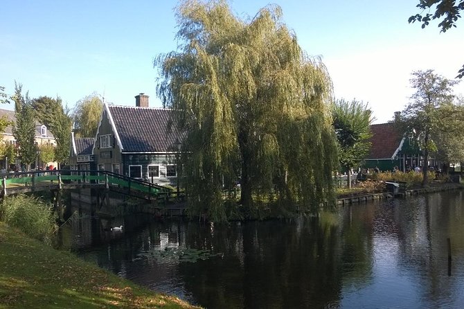 Zaanse Schans Windmills Private Tour from Amsterdam Airport - Stop 3: Kooijman Souvenirs and Clogs Workshop, Including Live Demonstrations