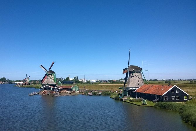 Zaanse Schans Windmills Private Tour from Amsterdam Airport - Stop 5: Catharina Hoeve Cheese Farm, Presentation Plus Multiple Tasting Styles